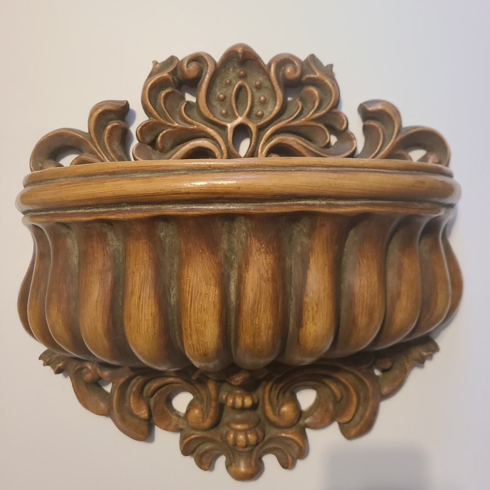 Venetian Wall Planter (Retired)